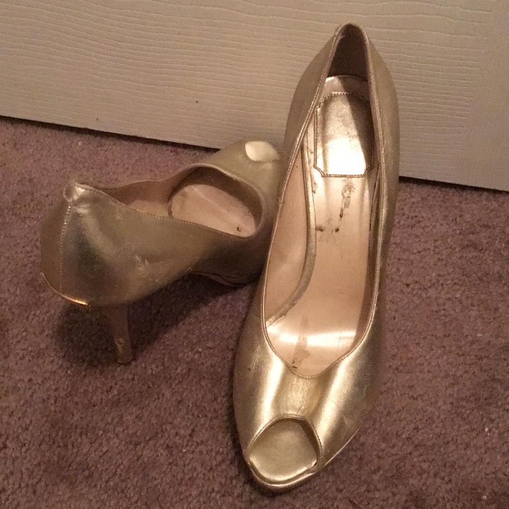 Dior gold peep toe heel